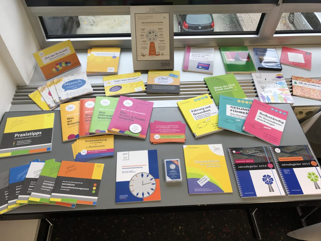 Bücherstand beim "do care!-Kongress"